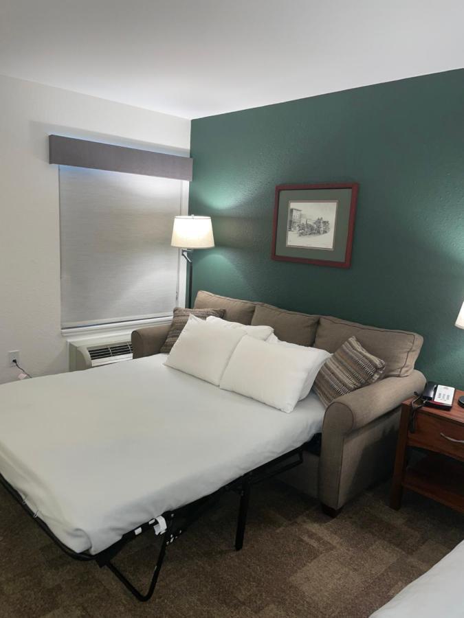Boothill Inn And Suites Билингс Екстериор снимка