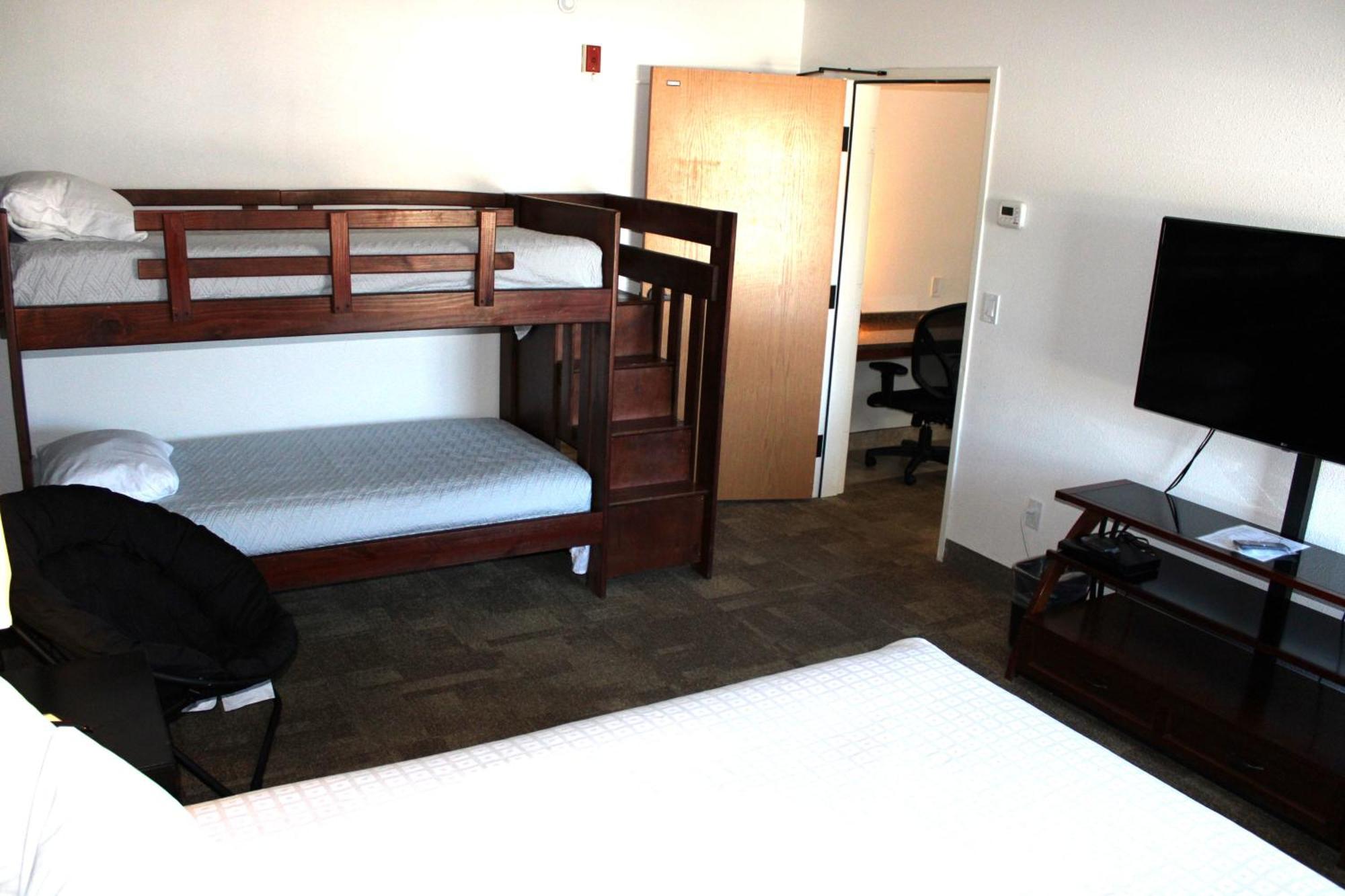 Boothill Inn And Suites Билингс Екстериор снимка